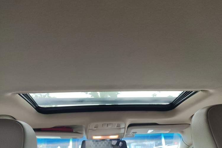 Used Buick GT 2012 GT 1.6L Automatic Fashion Edition Headliner