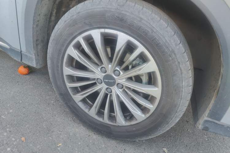 Used Dongfeng Fengon 580 2022 1.5T Automatic Luxury Version