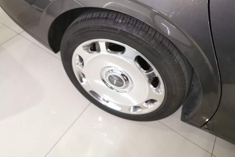 Used Roewe D7 2023 DMH 125km Flagship Edition
