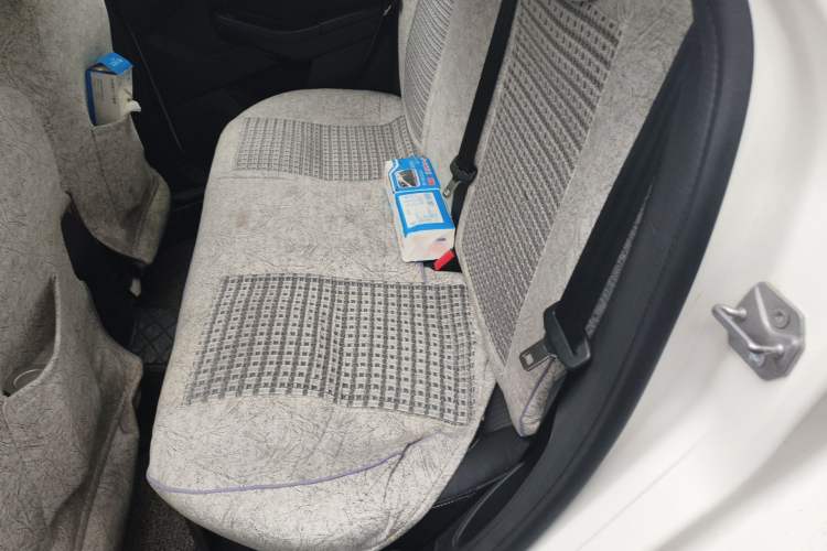 Used Ford Focus 2012 Sedan 1.6L Manual Fashion Edition
