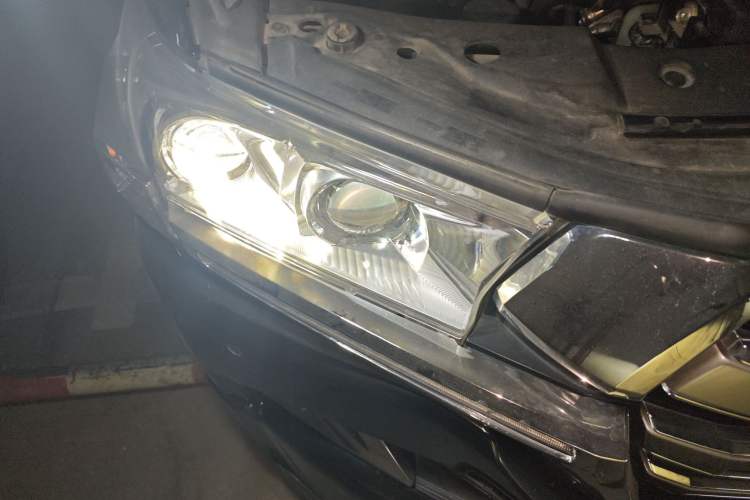 Used Toyota Land Cruiser 2021 5.7L VX-R Middle East