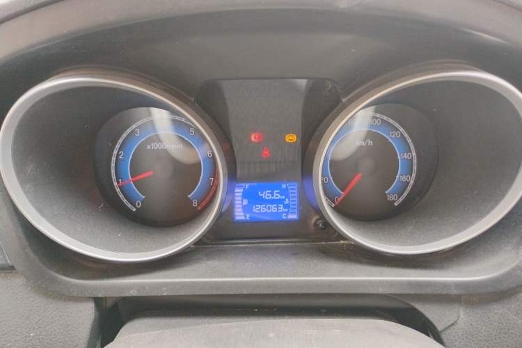 Used CHANGAN KAICHENG Ruixing M70 2018 1.5L Comfort Model Flat-Top Hatchback DAM15DL Instrument Cluster