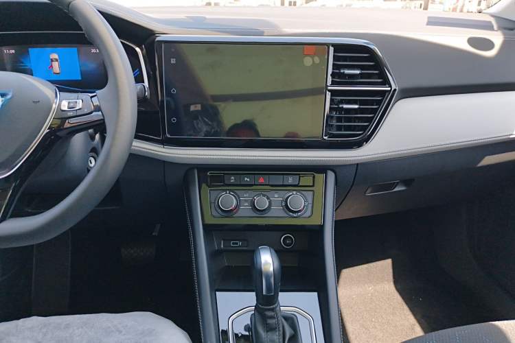 Used Jetta VS7 2024 280TSI Automatic Pioneer Edition
