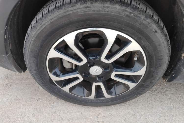 Used Geely Auto Vision X3 2017 1.5L Automatic Elite Model Exterior 4