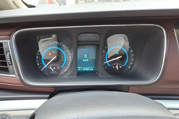 Used Buick GL8 2014 3.0L GT Luxury Business Haoya Edition Instrument Cluster