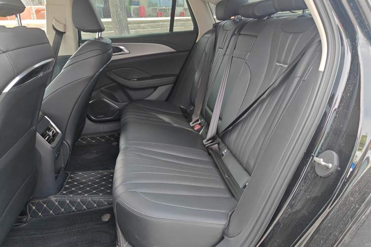 Used Hongqi H5 2023 2.0T Automatic Smart Connect Flagship Edition
