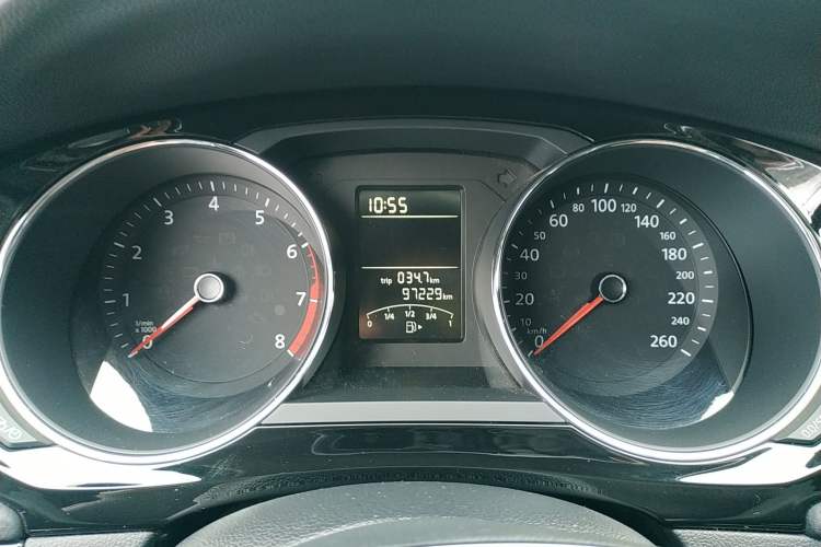 Used Volkswagen Sagitar 2018 1.6L Automatic Comfort Model Instrument Cluster