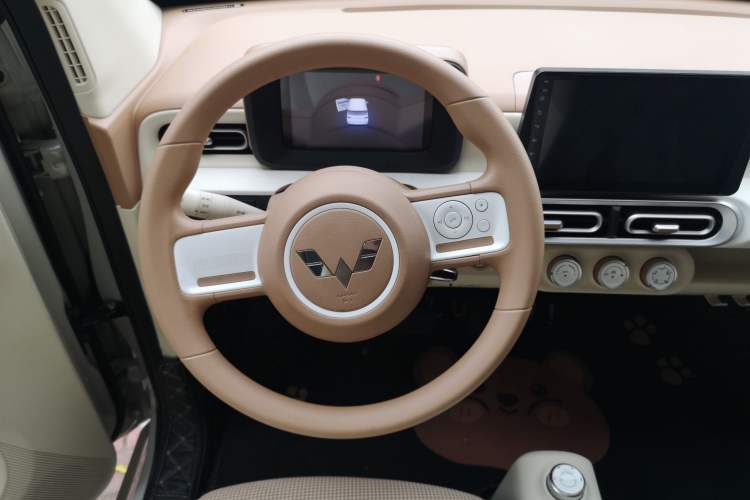 Used Wuling Hongguang MINIEV 2024 3rd Generation 215km Youth Edition
