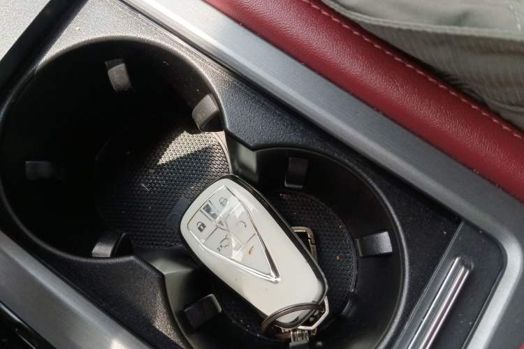 Used CHANGAN CS75 PLUS 2022 2.0T Automatic Pilot Version Vehicle Key