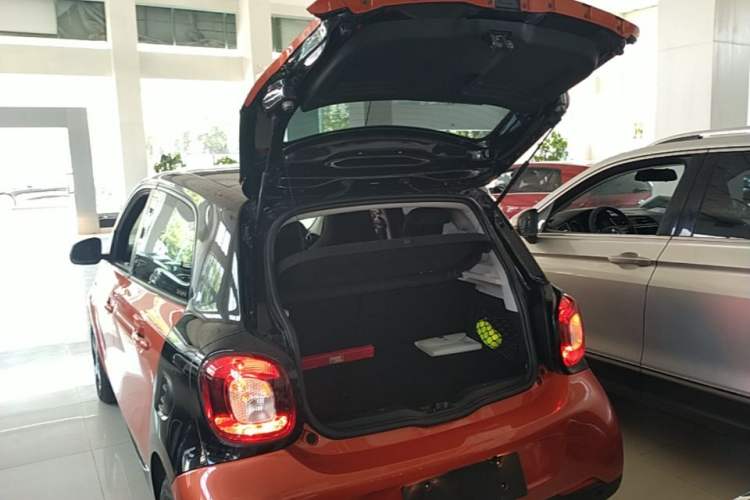 Used smart forfour 2018 1.0L 52kW Passion Edition
