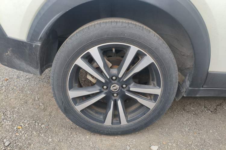 Used Nissan Kicks 2020 1.5L XV CVT Smart Connect Luxury Edition