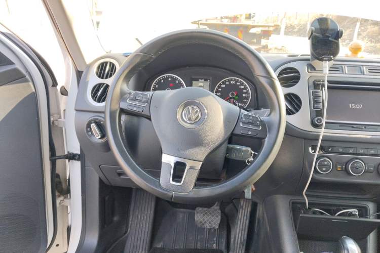 Used Volkswagen Tiguan L 2013 1.8 TSI Automatic All-Wheel Drive Luxury Model
