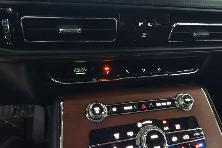 Used Lincoln Aviator 2020 3.0T V6 Four-Wheel Drive Premium Edition
