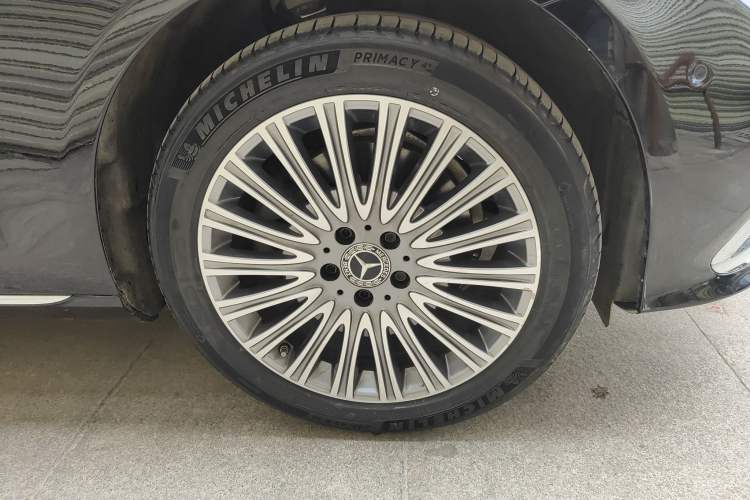 Used Mercedes-Benz E-Class 2022 E 300 L Stylish Model
