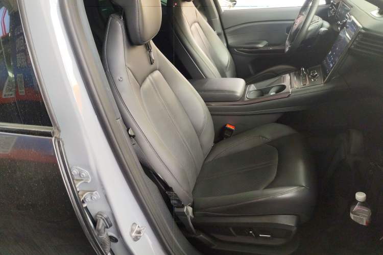 Used Nio ES6 2022 75 kWh Sport Edition Right Front Seat