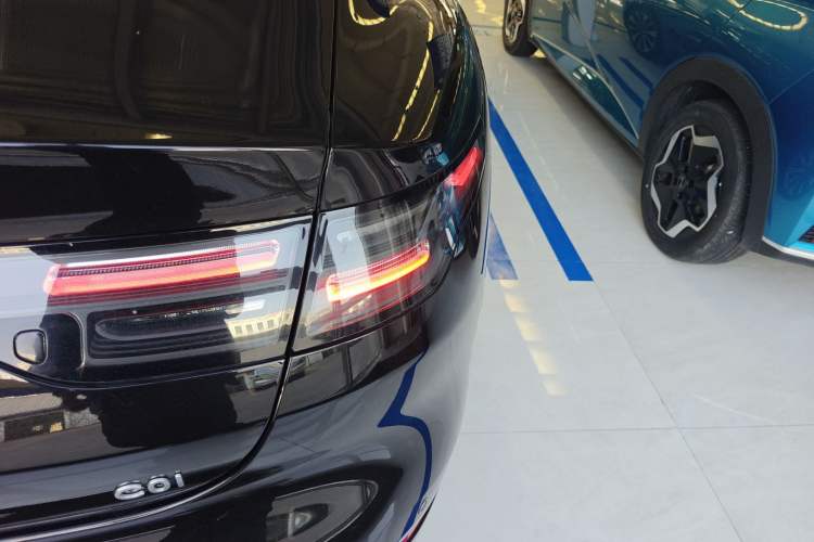 Used Leapmotor C01 2023 525 Comfort Edition Right Rear Taillight