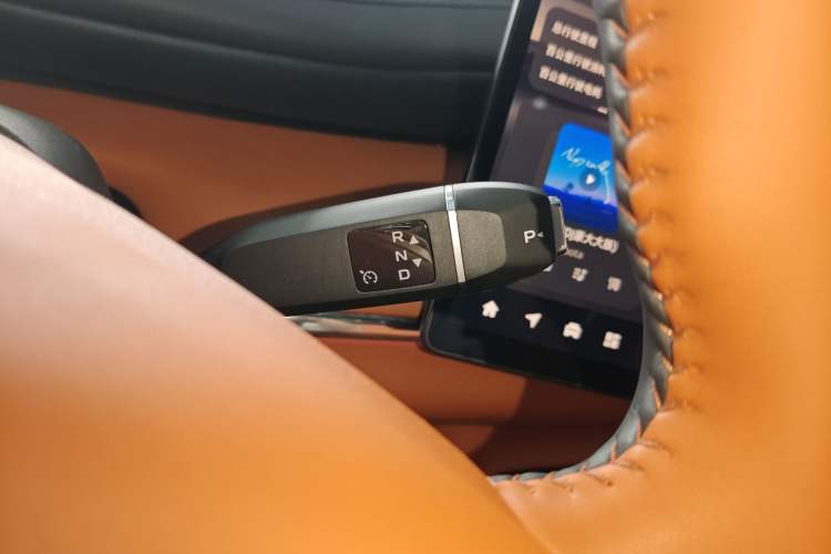 Used CHANGAN NEVO Q07 2025 215 Flagship PLUS Gear Lever