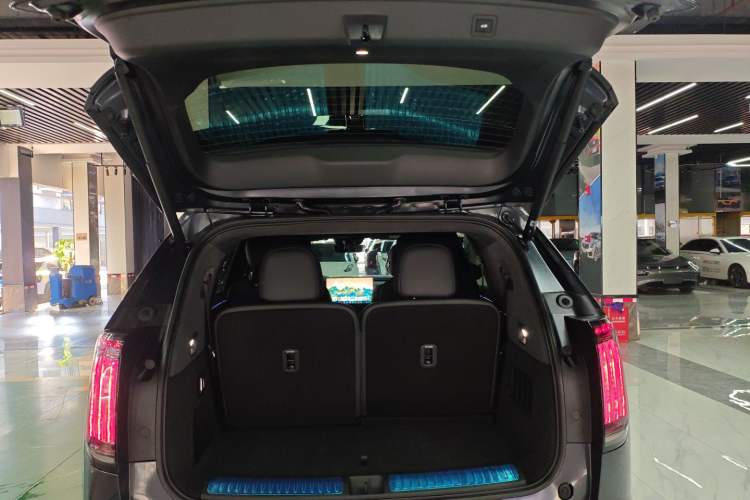 Used Hyptec HL 2025 700 Ultra Six-Seater All-Wheel-Drive LiDAR Version