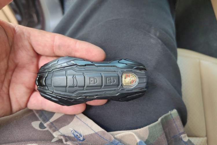 Used Porsche Cayenne 2015 Cayenne 3.0T Vehicle Key