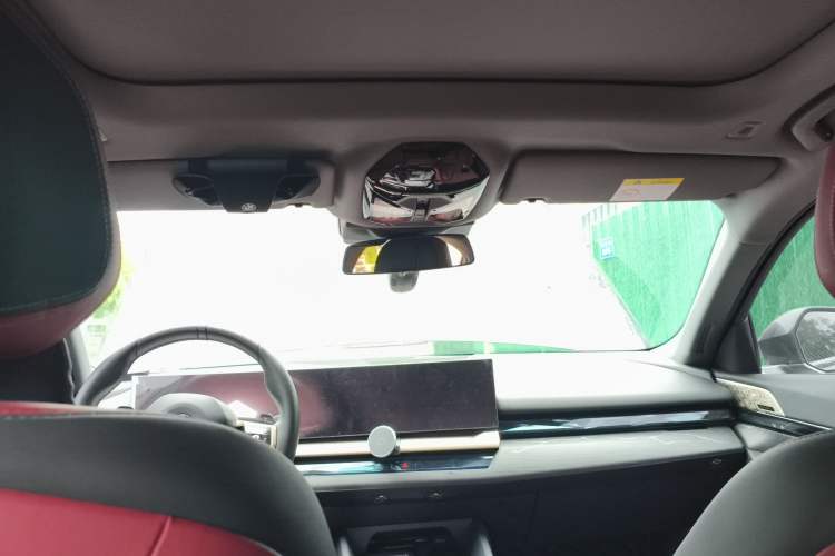 Used BMW 5 Series 2024 530Li Luxury Edition M Sport Package Headliner