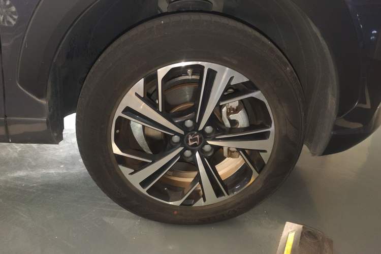 Used SOL QX 2021 300T DCT Deluxe Smart Connectivity Version