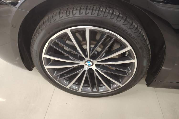 Used BMW 5 Series 2022 Restyled 530Li Leading Edition M Sport Package