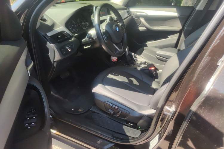 Used BMW X1 2016 sDrive18Li Premium Edition
