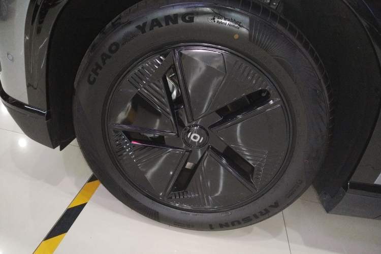 Used Qiyuan E07 2025 Extended-Range Two-Wheel Drive 39 kWh Max Intelligent Driving Version
