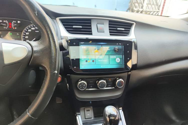 Used Nissan Sylphy 2019 1.6XV CVT Smart Connect Luxury Edition China VI Standard Audio And AC Panel