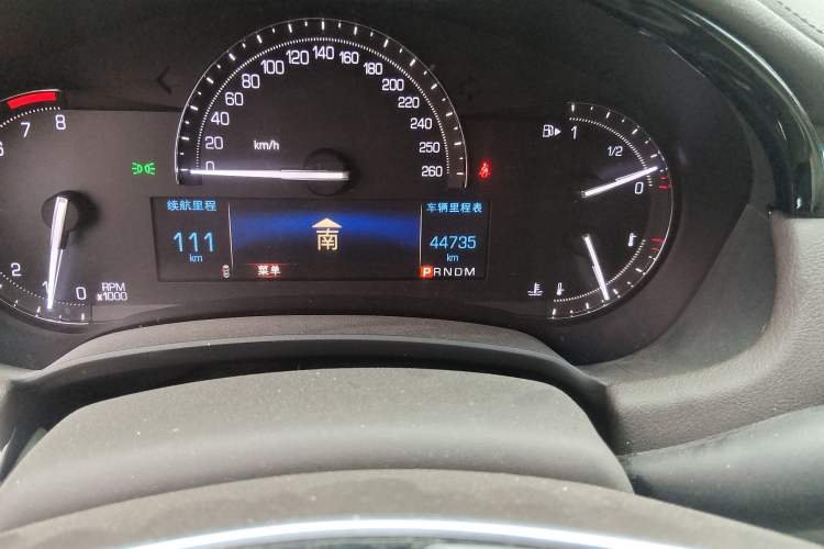 Used Cadillac XTS 2017 28T Elite Model Odometer Close Up