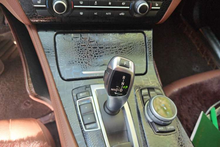 Used BMW 5 Series 2017 520Li Elegant Edition Gear Lever