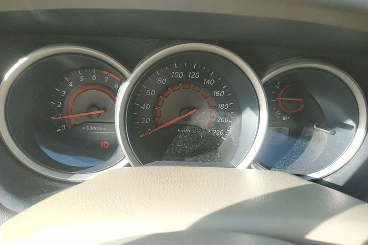 Used Nissan Sylphy 2012 Classic 1.6XE Manual Comfort Edition Instrument Cluster