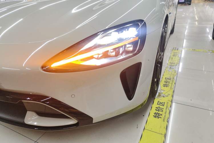 Used Xiaomi Auto SU7 2024 Four-Wheel-Drive Max Founder's Edition
