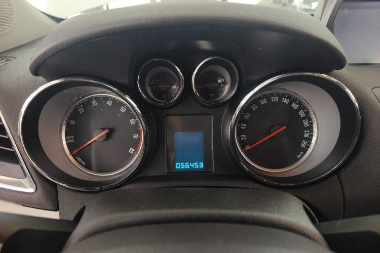 Used Buick Encore 2015 1.4T Automatic Two-Wheel Drive Urban Elite Version