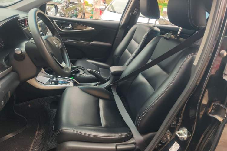 Used Honda Crider 2015 1.8L automatic comfort version Left Front Seat