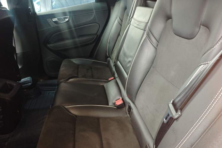 Used Volvo XC60 2018 T5 4x4 Smart & Sporty Edition Left Rear Seat