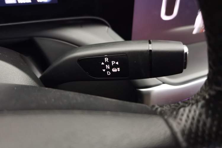 Used XPeng P7 2020 562E Performance Edition Gear Lever