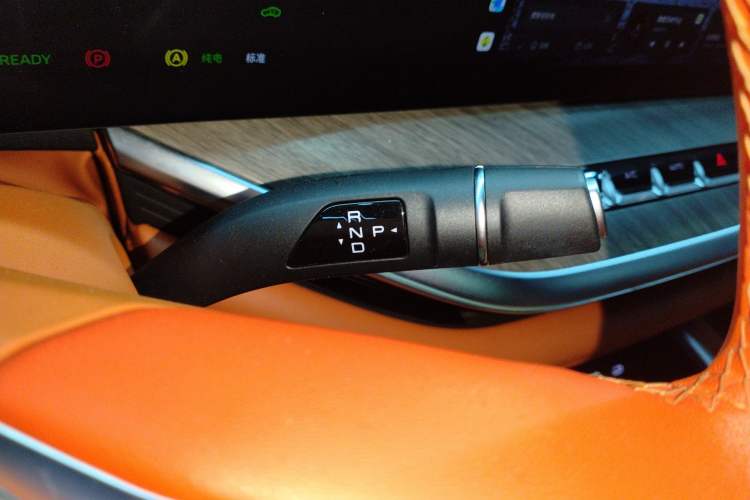 Used Wey Lanshan 2023 Four-Wheel Drive Ultra-Long Range Version
