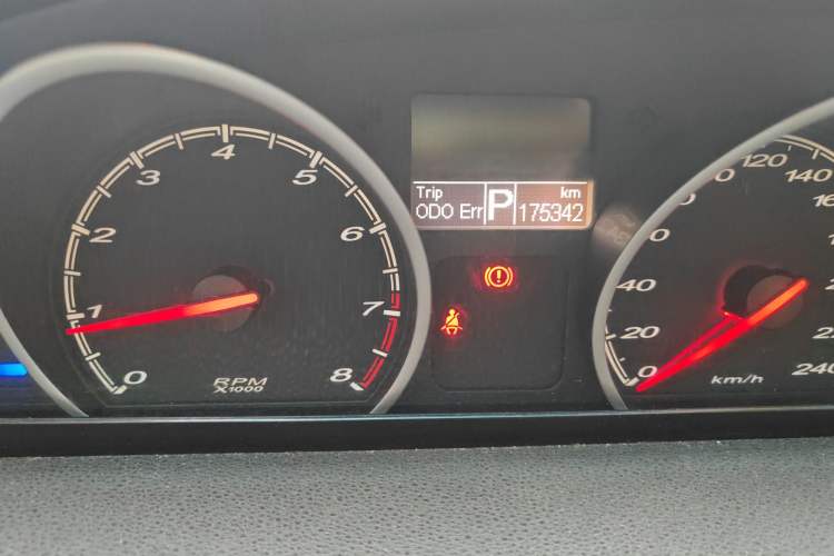 Used MG 6 2013 Hatchback 1.8L Automatic Drive Value Edition Odometer Close Up