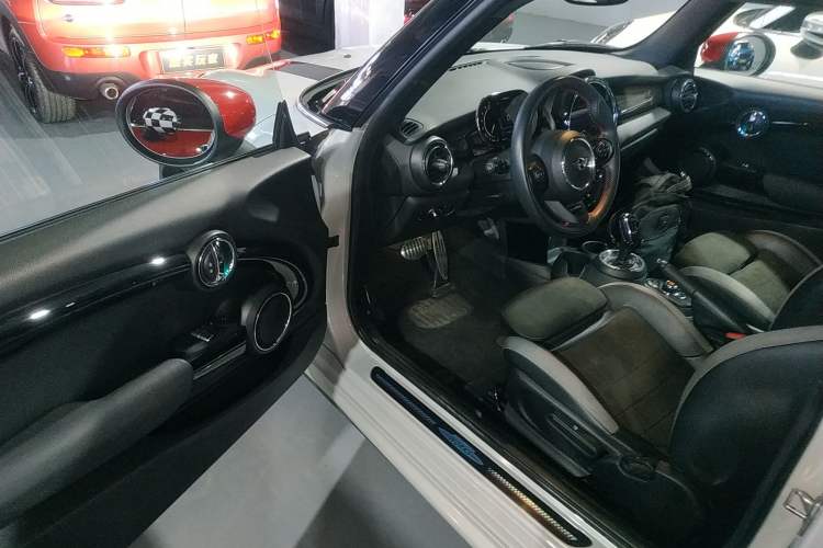 Used MINI JCW 2021 2.0T JOHN COOPER WORKS