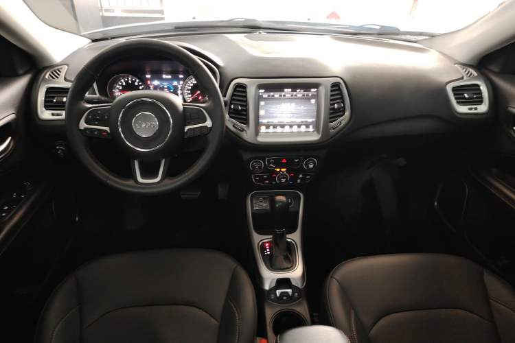 Used Jeep Compass 2017 200T Automatic Family Edition