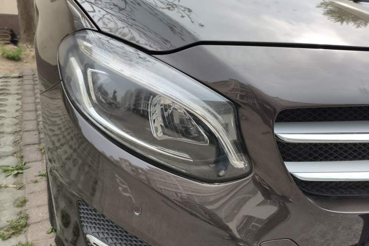 Used Mercedes-Benz B-Class 2015 B 200 Fashion Model Right Front Headlight