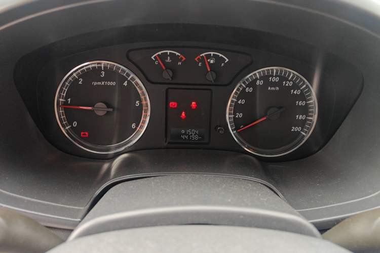 Used Great Wall Wingle 5 2013 2.8T European Version Two-Wheel Drive Elite Version Big Double-Cab GW2.8TC