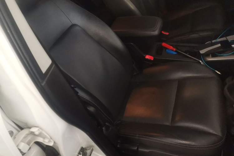 Used Chevrolet Captiva 2014 2.4L 4x4 Flagship Edition 7 Seats