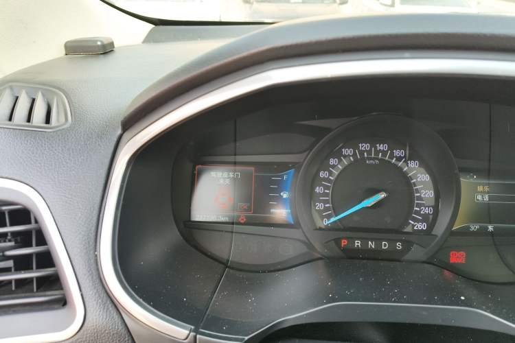 Used Ford Edge 2018 EcoBoost 245 Two-Wheel-Drive Titanium 7-Seater China V Standard
