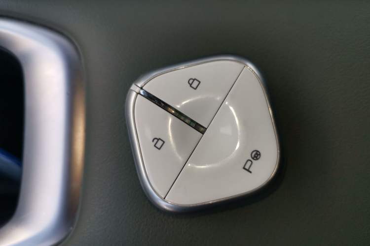 Used Baojun Spark EUV 2024 Prestige Edition 4 Seats