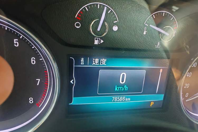 Used Buick LaCrosse 2016 20T Elite Edition Odometer Close Up