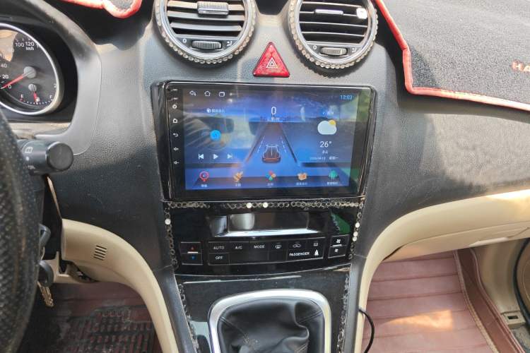 Used Haval H6 2013 Upgraded Model 1.5T Manual Two-Wheel Drive Urban Version Audio And AC Panel