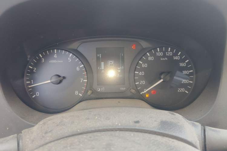 Used Nissan Navara 2017 2.5L Automatic 2WD Luxury Edition QR25 Instrument Cluster