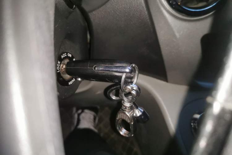 Used JAC Refine M3 2016 IKEA Edition 1.6L Luxury Model